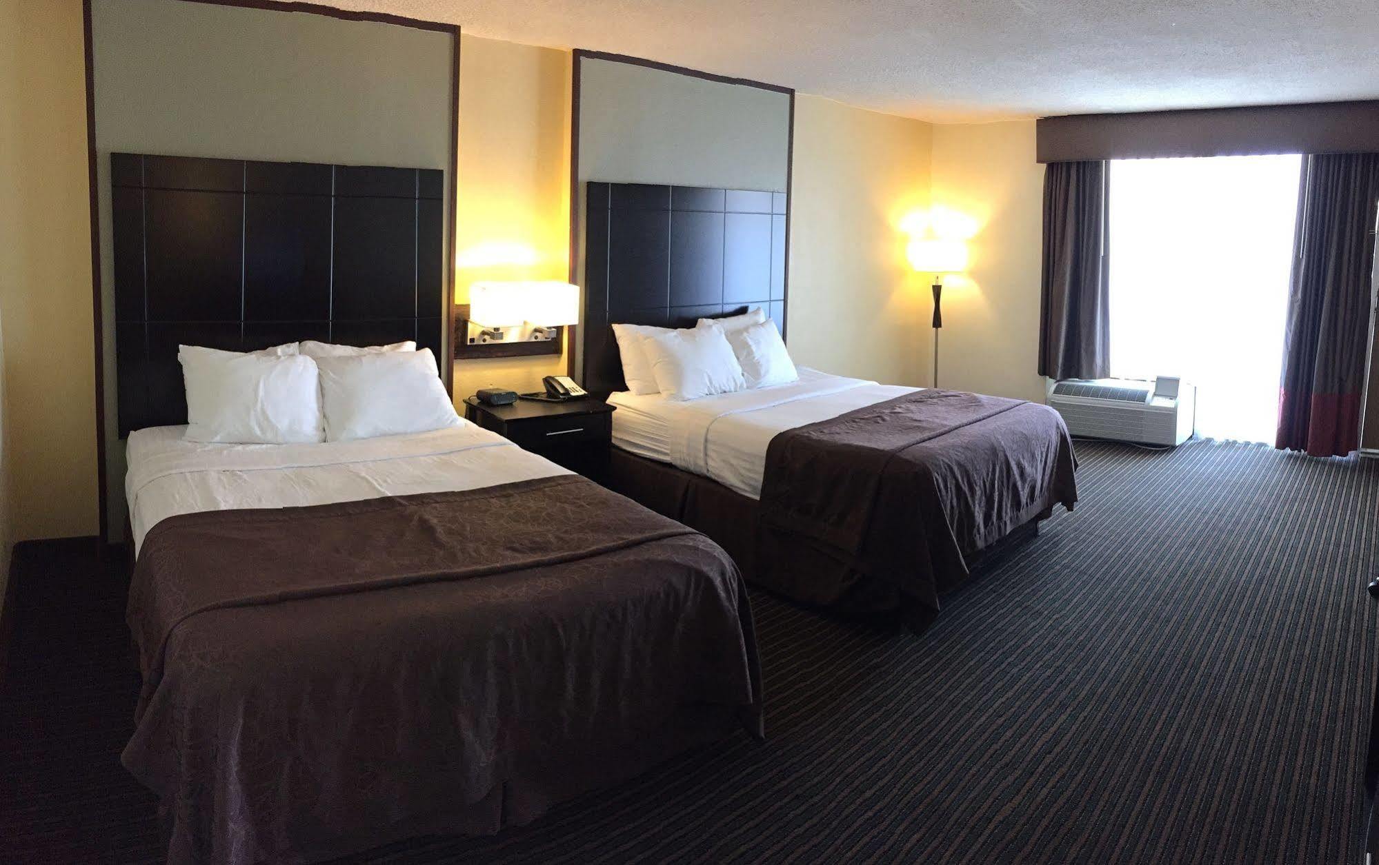 Best Western Inn Of Del Rio Ngoại thất bức ảnh